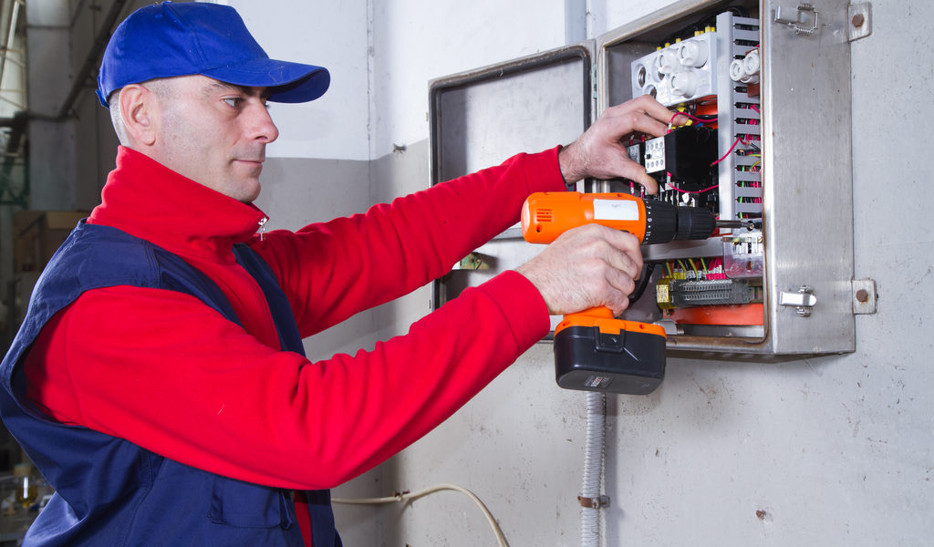 When to get an Electrical Panel Changed | Dallas, TX Local Electrician