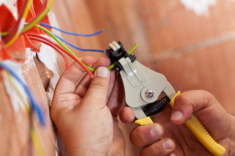 The-Need-of-an-Efficient-Wiring-Dallas-Electrician-Contractors