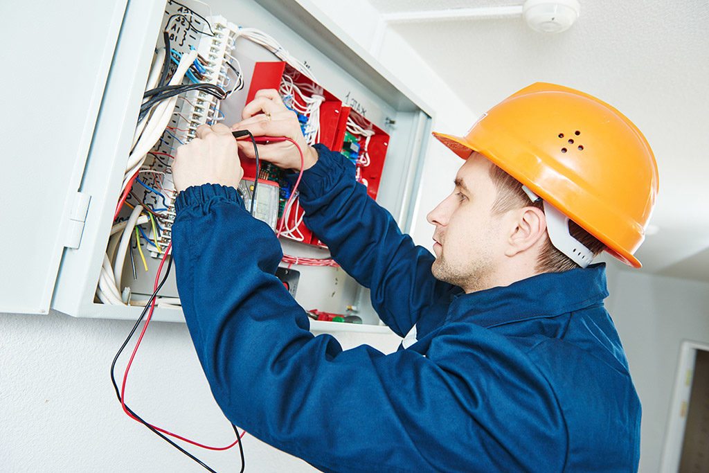 Do-You-Know-When-To-Call-Electricians-In-Dallas-